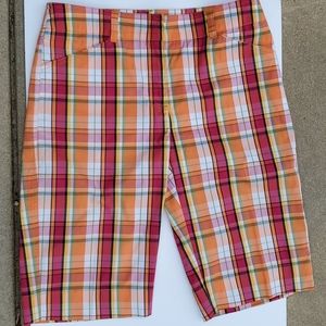 Jones New York Vibrant Plaid Stretch Bermuda Shorts Size 4